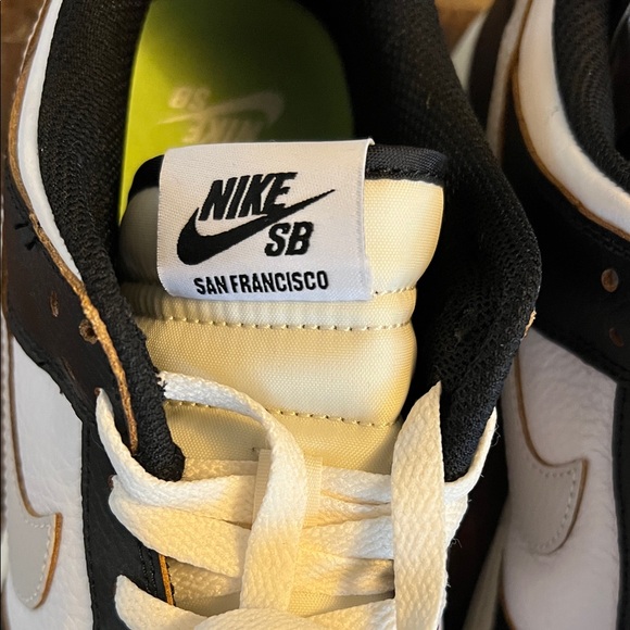 New Nike SB Dunk Low HUF San Francisco  sneaker in black & white & orange - Picture 2 of 9